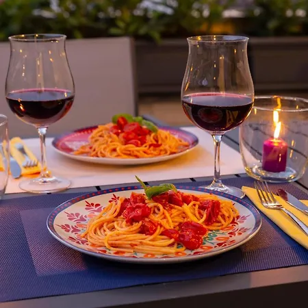 Terrazza A Chiaia