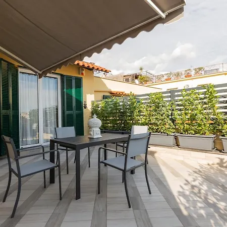 Apartmán Terrazza A Chiaia *