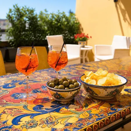 Terrazza A Chiaia