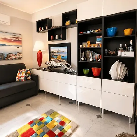 דירה Terrazza A Chiaia נאפולי